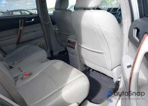 2013 Toyota Highlander Limited V6 z USA, uszkodzony, nr VIN 5TDYK3EHXDS121201